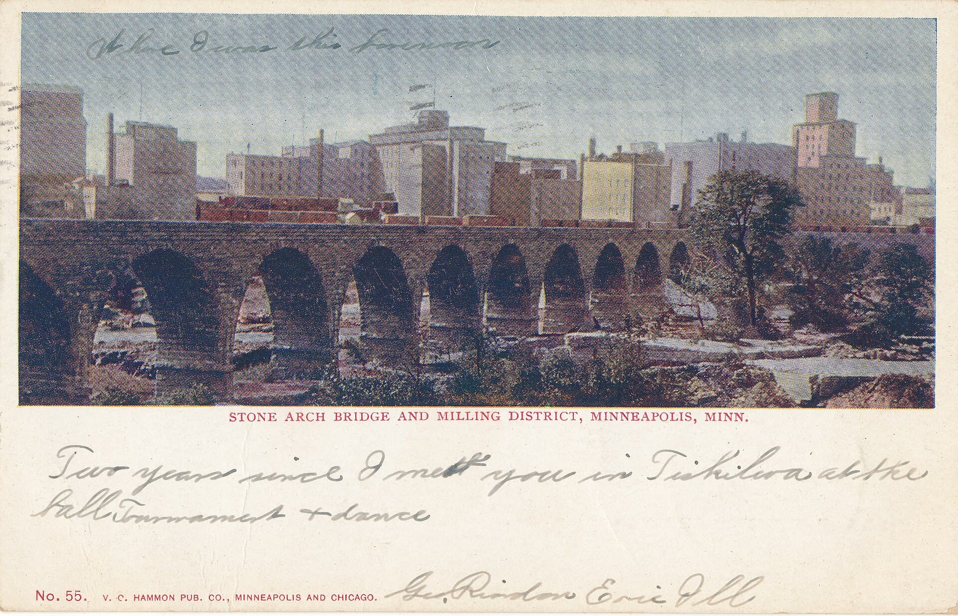 The Minneapolis skyline and Stone Arch Bridge, Minnesota